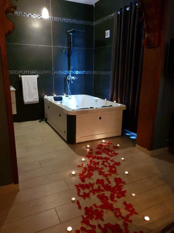Hotel Riad Liege Ngoại thất bức ảnh