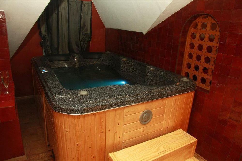 Hotel Riad Liege Ngoại thất bức ảnh