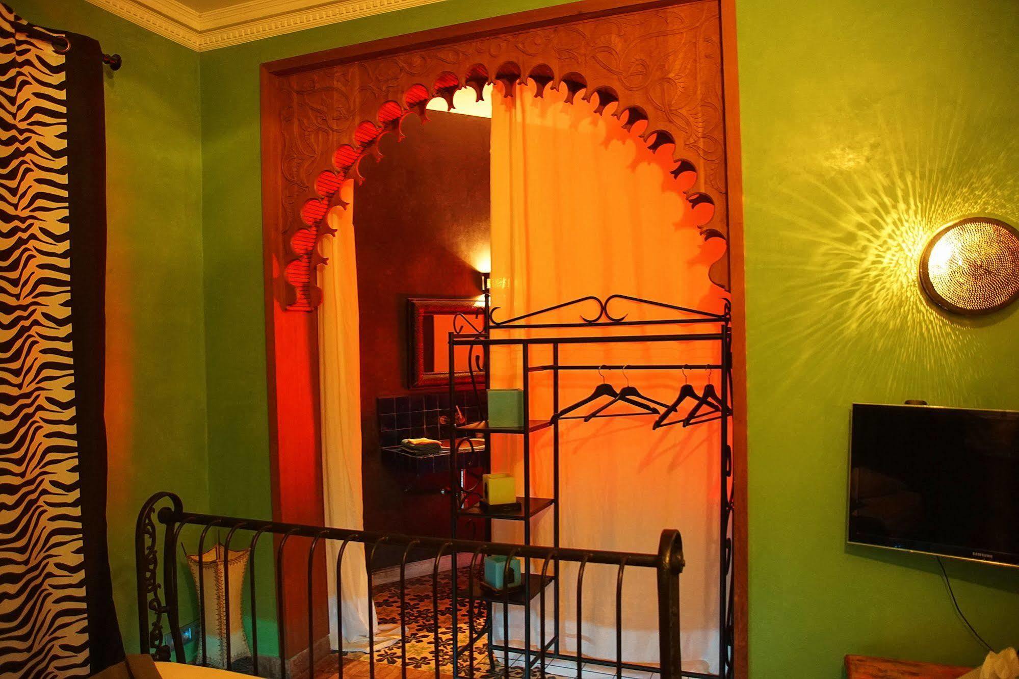Hotel Riad Liege Ngoại thất bức ảnh