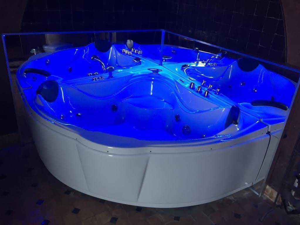 Hotel Riad Liege Ngoại thất bức ảnh