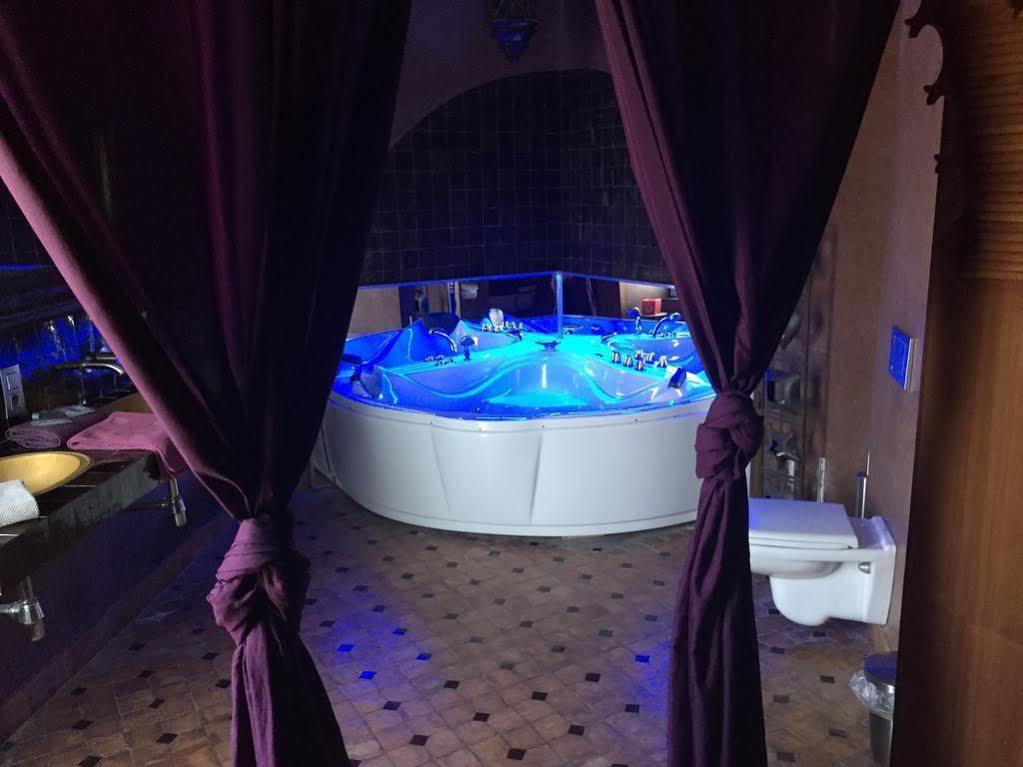 Hotel Riad Liege Ngoại thất bức ảnh
